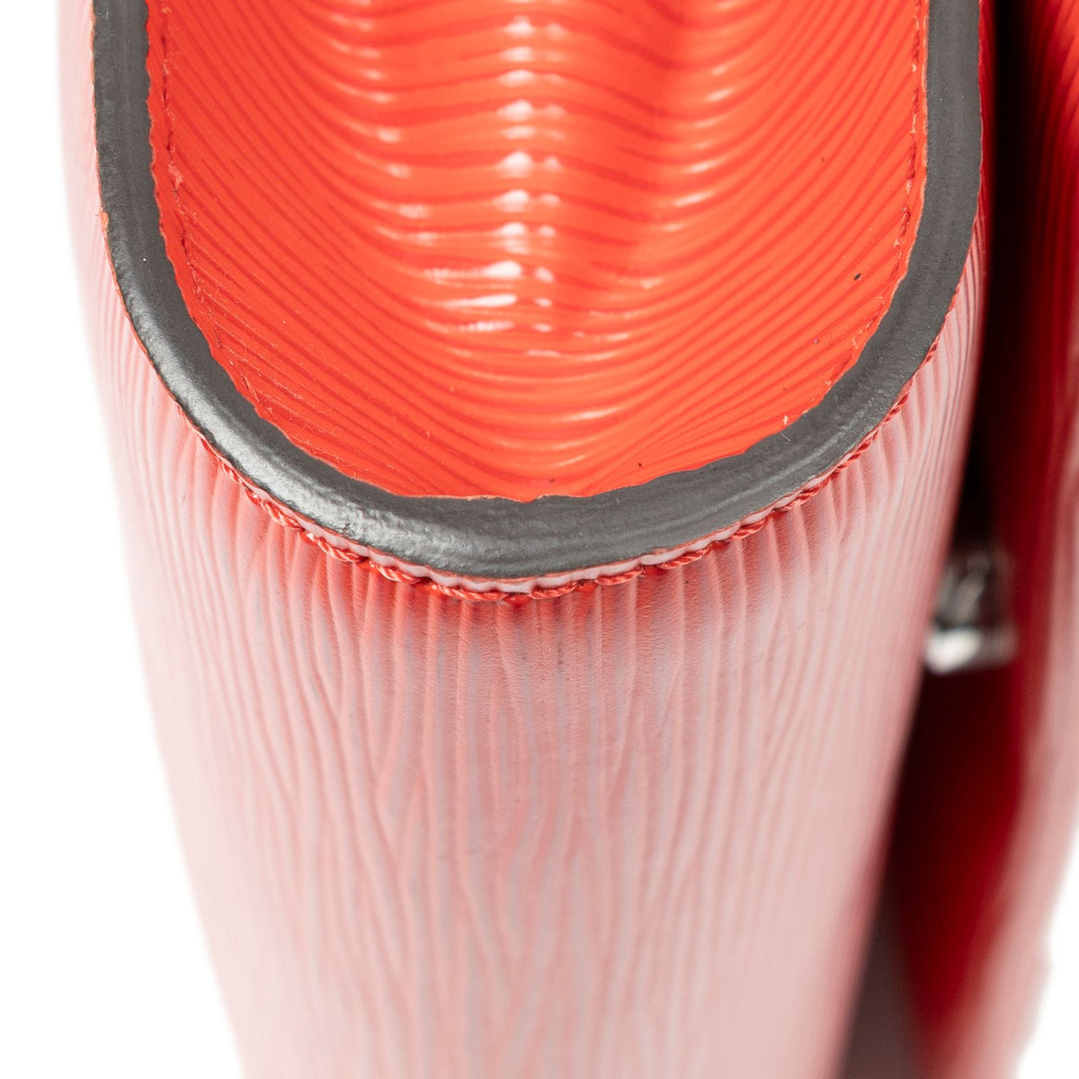 Louis Vuitton Pochette Cress Red Shoulder Bag — view 8