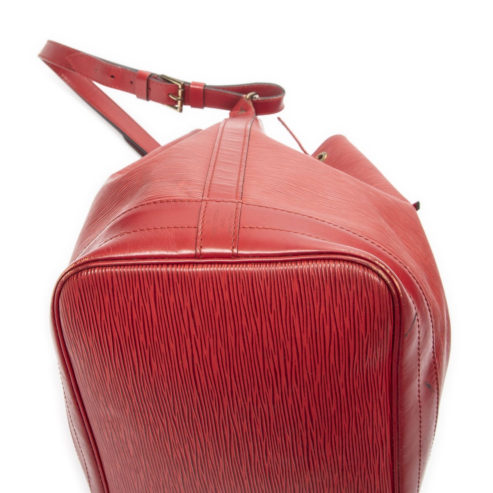 Louis Vuitton Noe Red Epi Bucket Bag — view 8
