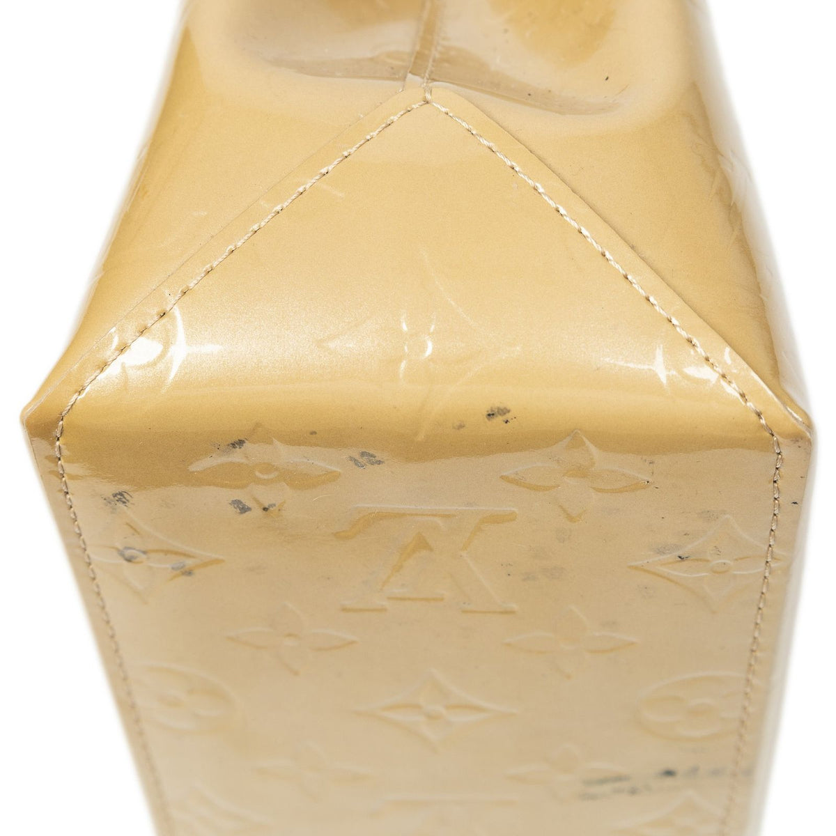 Louis Vuitton Tall Beige Monogram Vernis Handbag — view 7