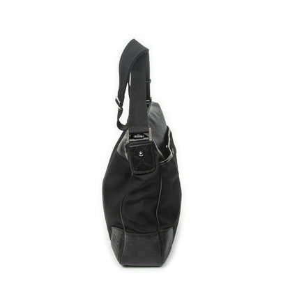 Gucci Large Front Pocket Messenger Black Nylon Canvas — view 4