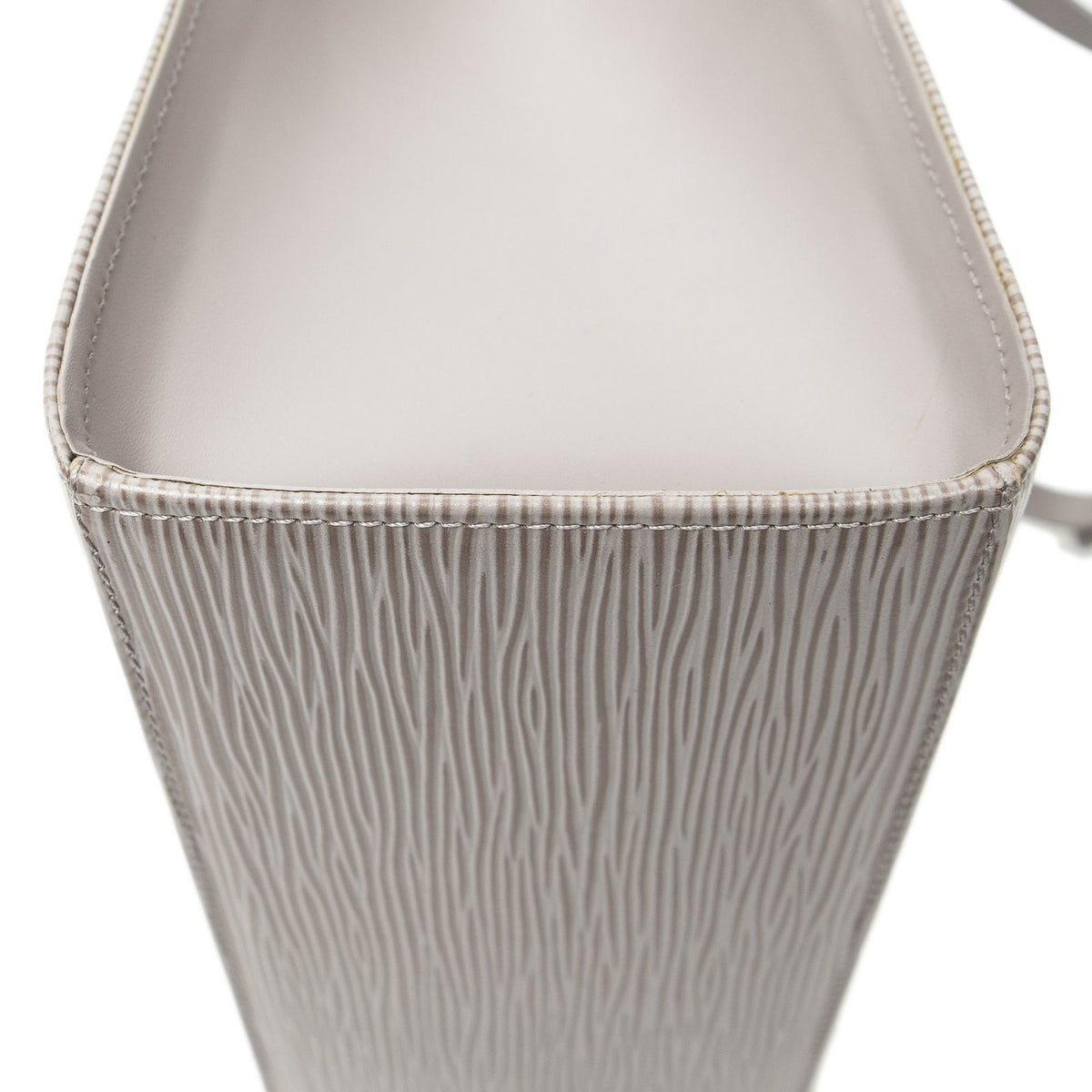 Louis Vuitton Croisette Lilac Shoulder Bag — view 8