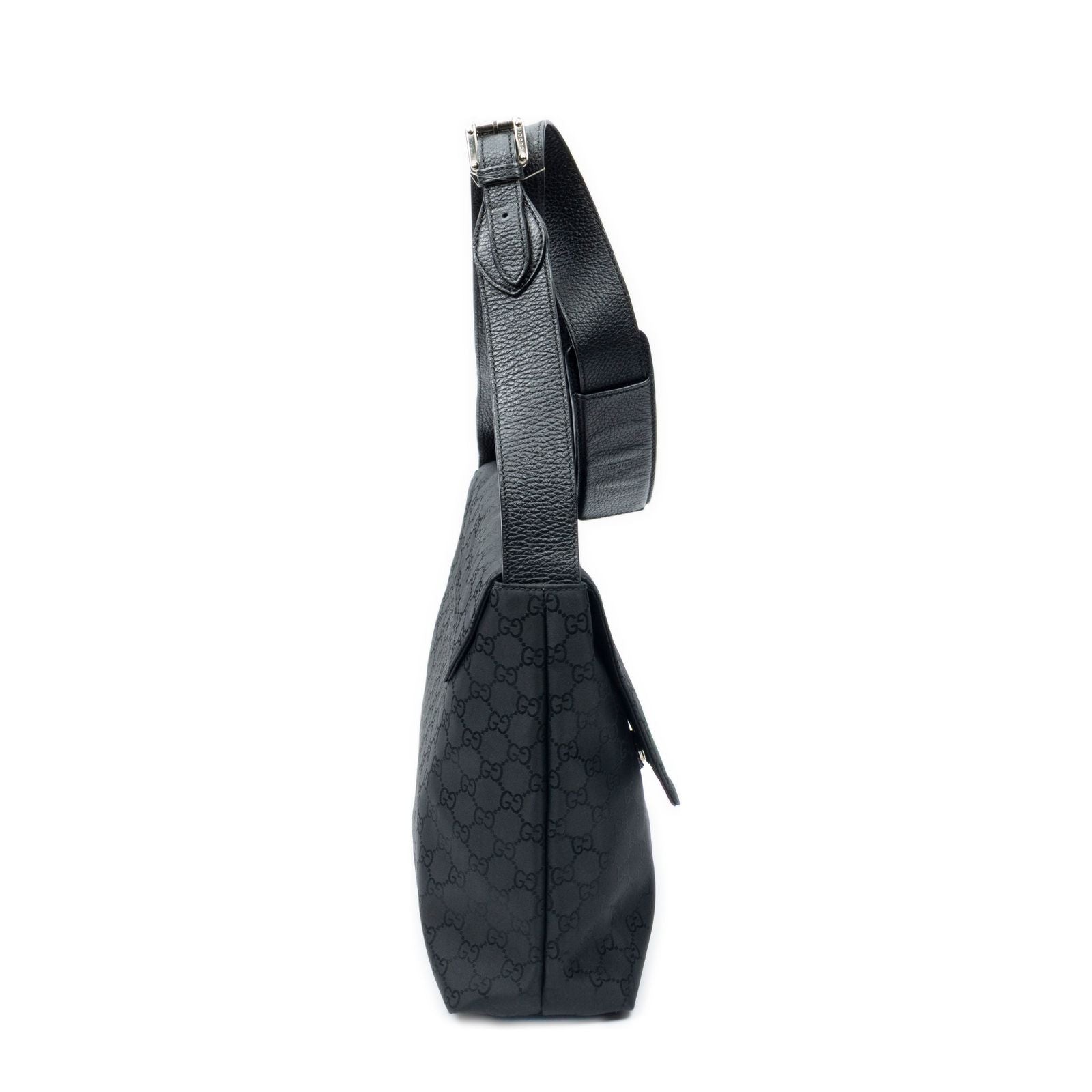 Gucci g Square Flap Bag Messenger Black Nylon Canvas — view 4