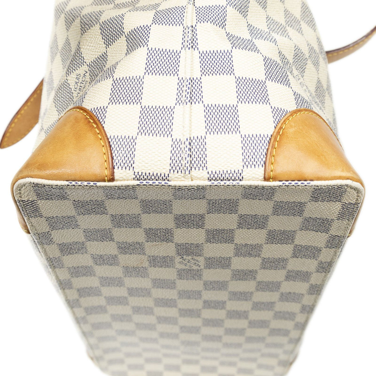 Louis Vuitton Hampstead Ivory Damier Azur Tote — view 7