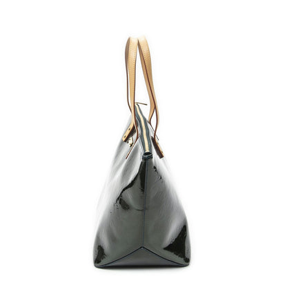 Louis Vuitton Bellevue Dark Green Monogram Vernis Shoulder Bag — view 3