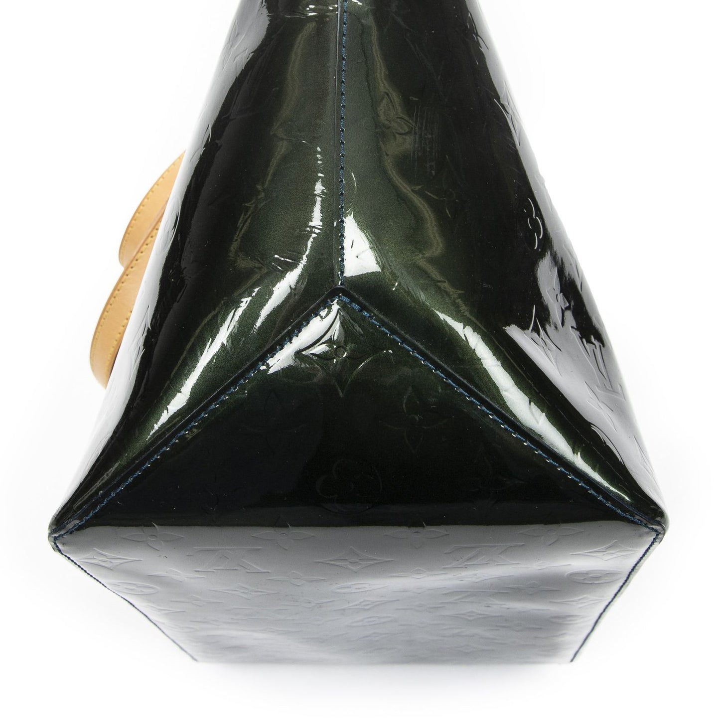 Louis Vuitton Bellevue Dark Green Monogram Vernis Shoulder Bag — view 8