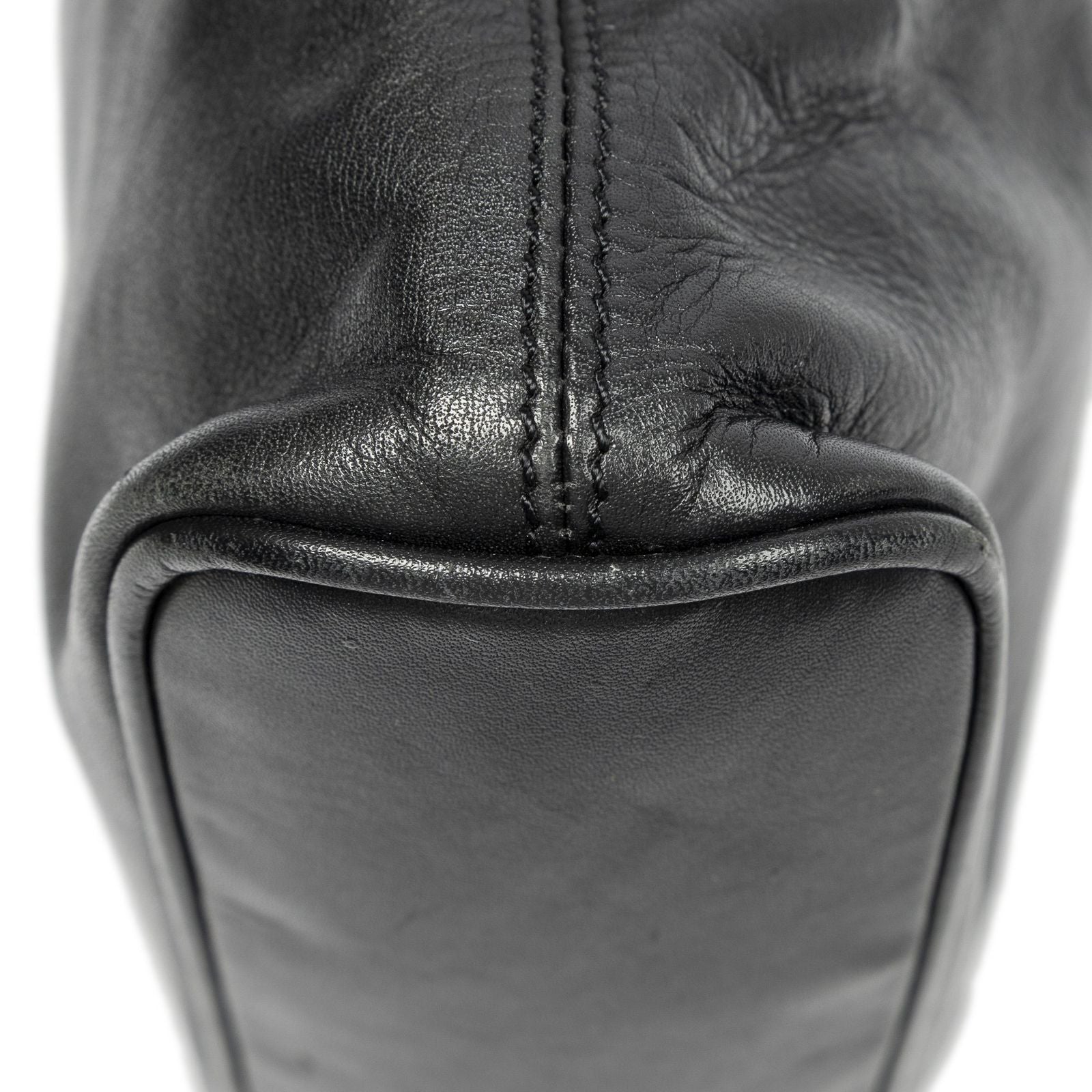 Loewe Vintage Flap Bag Crossbody Black Calfskin Leather — view 7
