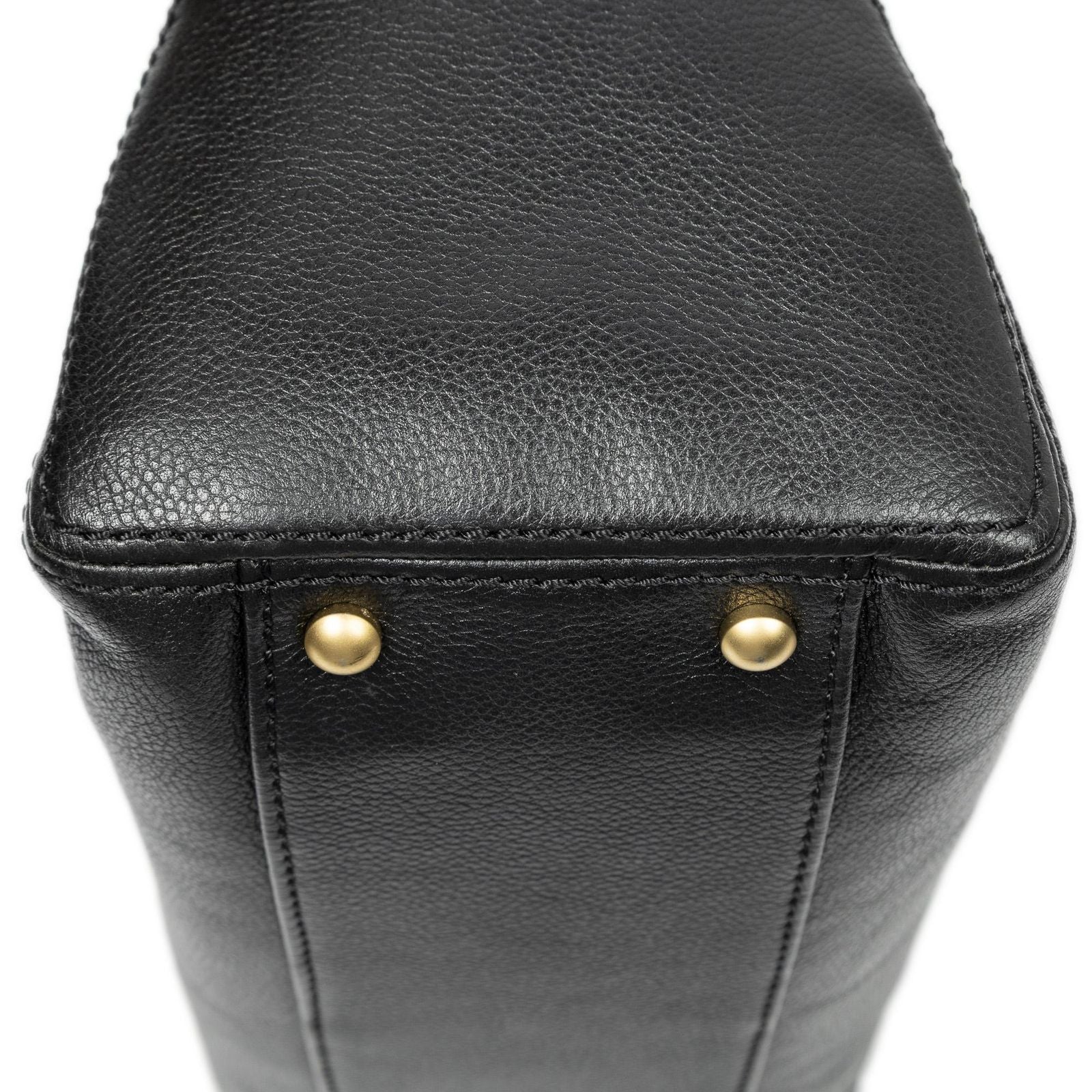 Chanel Vintage CC Chain Hobo Black Grain Calfskin Leather — view 8