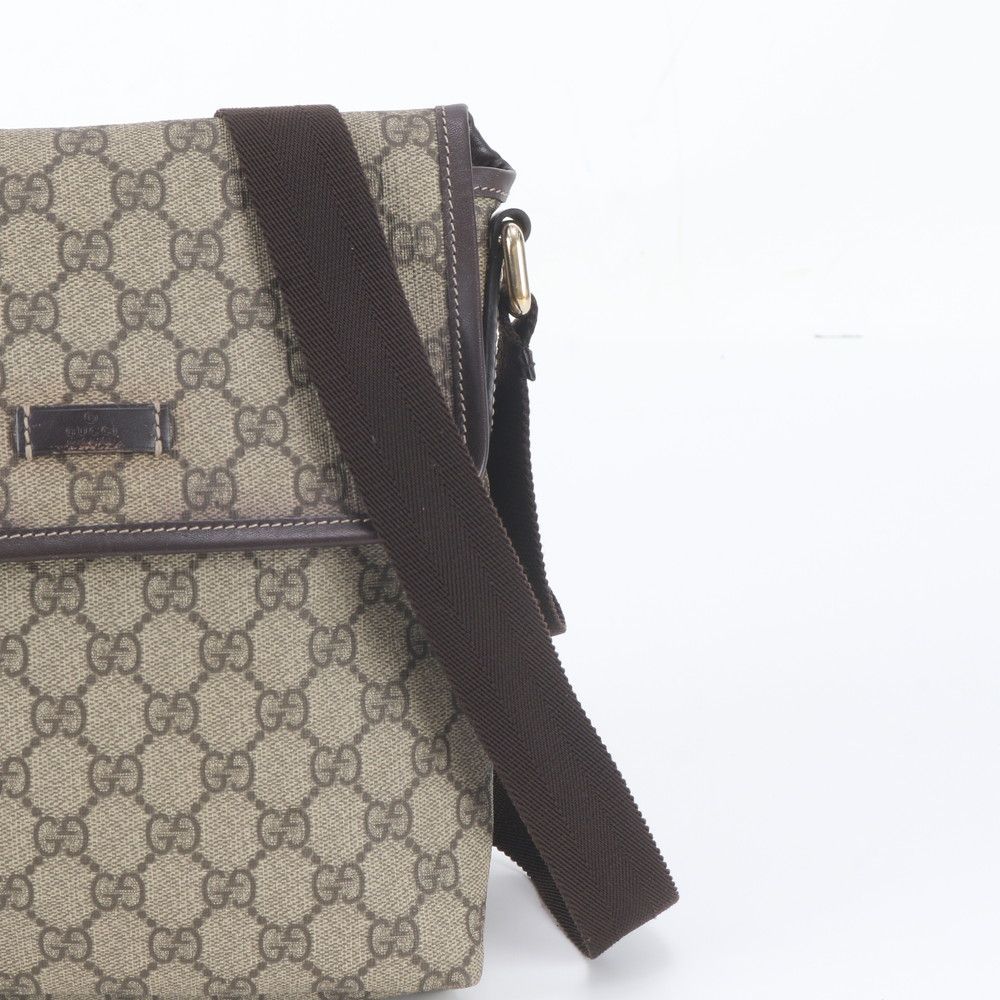 Gucci GG Supreme Leather Shoulder Bag Crossbody Messenger Business — view 2