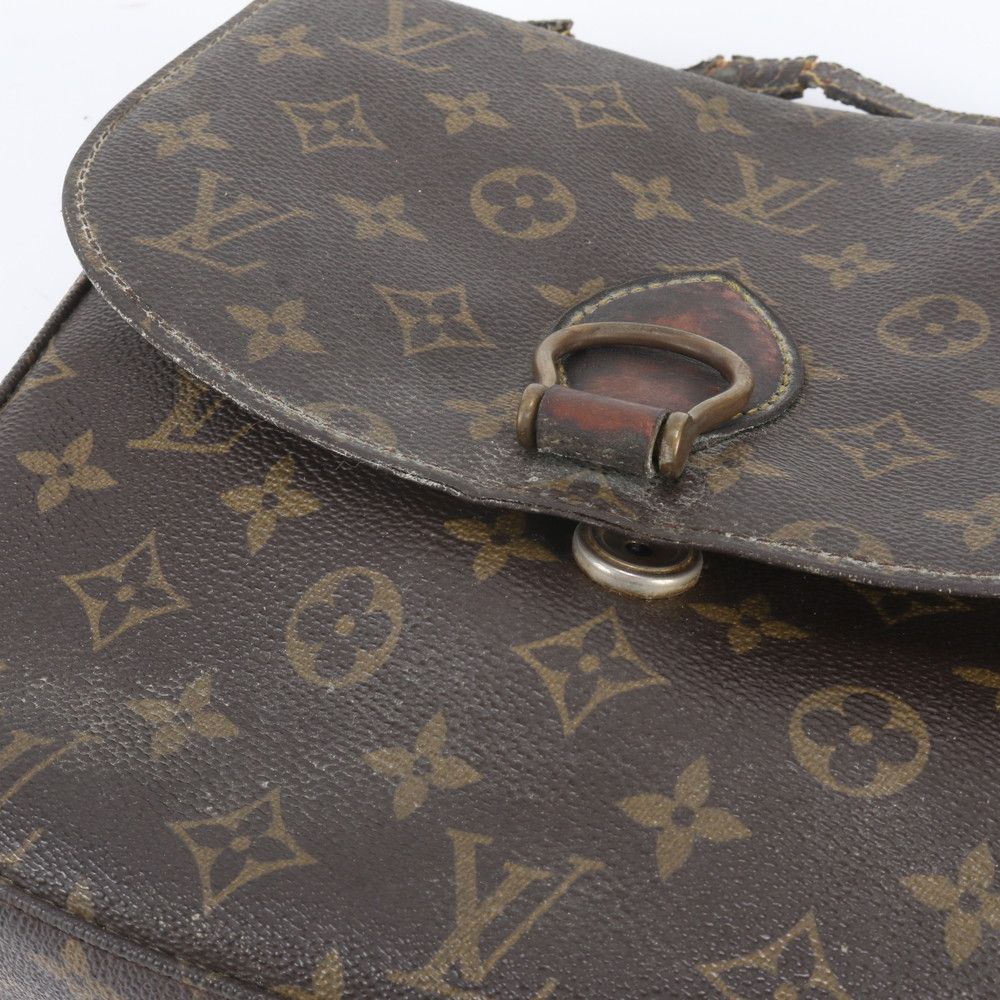Louis Vuitton Monogram Saint-cloud GM Leather Crossbody — view 8