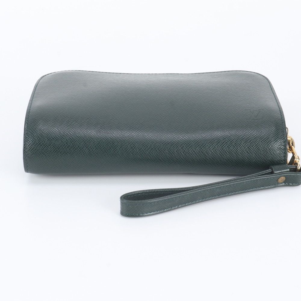 Louis Vuitton Taiga Baikal Leather Clutch Pouch Business — view 6