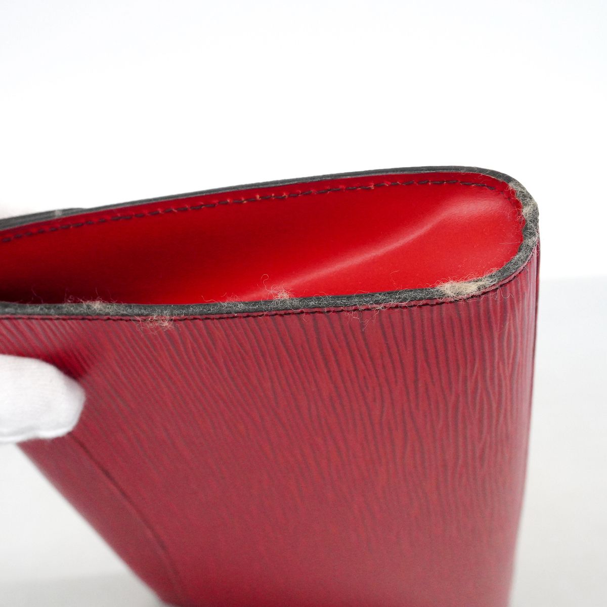 Louis Vuitton Clutch Epi Art Deco Castilian — view 6
