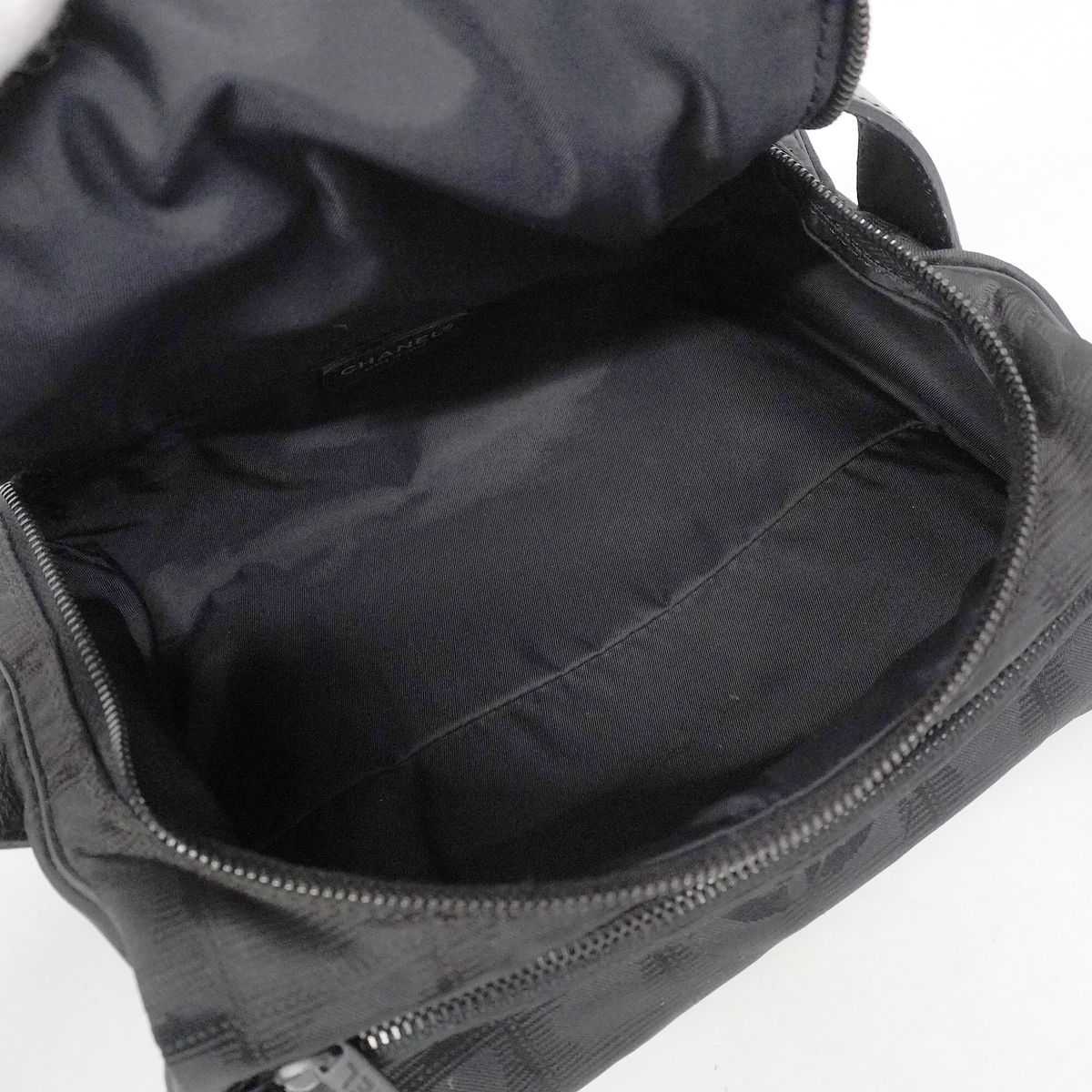 Chanel Vanity Bag New Travel Nylon Black Silver — view 4