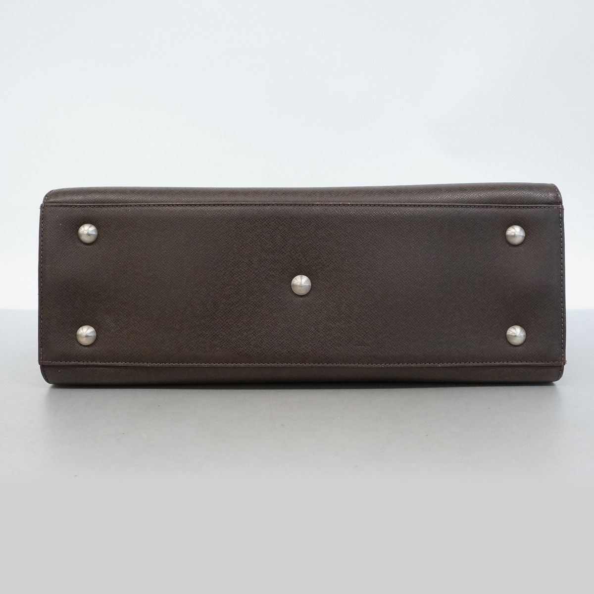 Louis Vuitton Business Bag Taiga Nevsky Grizzly — view 3