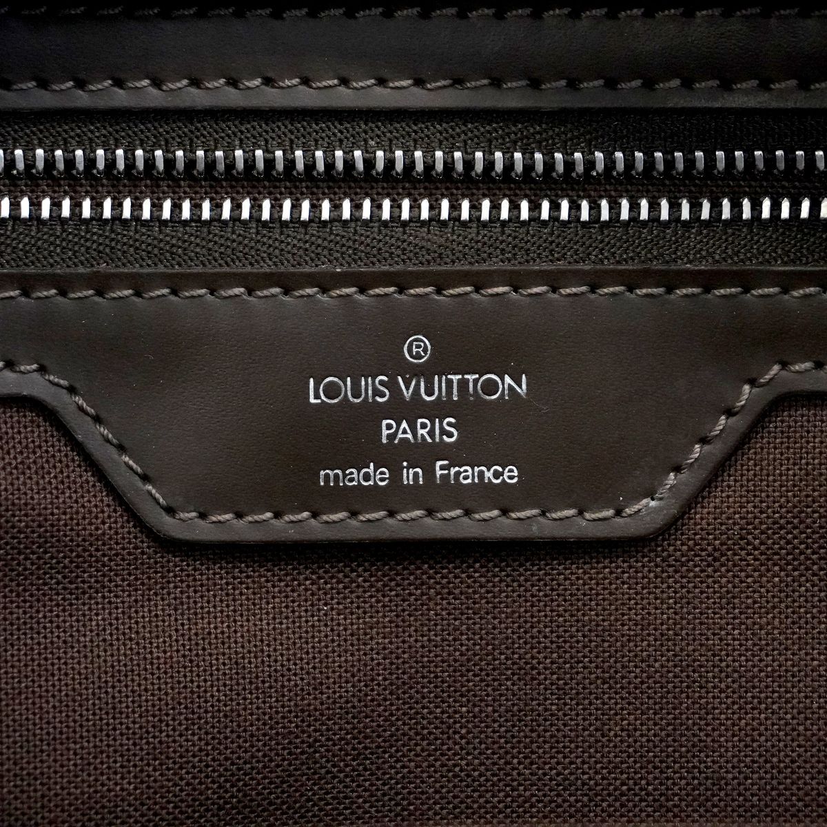 Louis Vuitton Business Bag Taiga Nevsky Grizzly — view 5