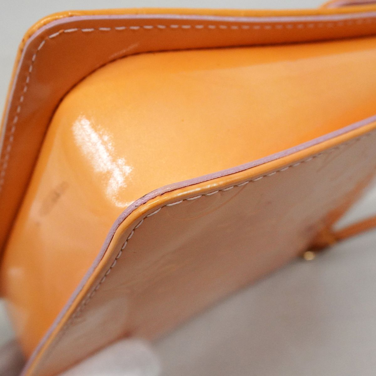 Louis Vuitton Handbag Vernis Mott Rose — view 8