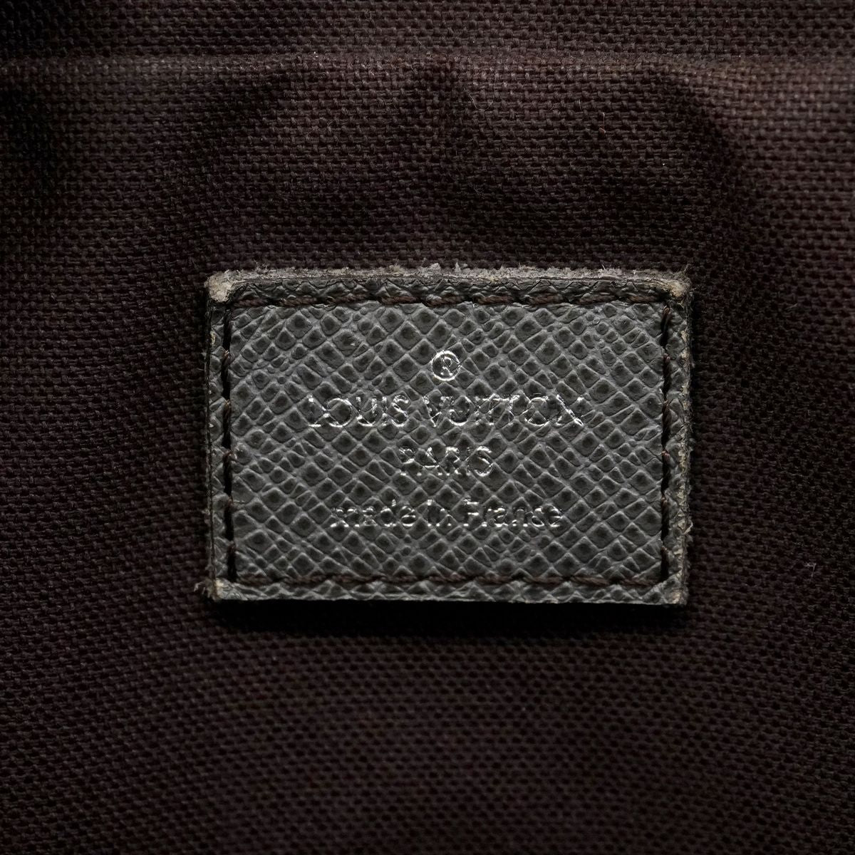 Louis Vuitton Business Bag Taiga Porte Documents Pdbpm Glacier — view 5
