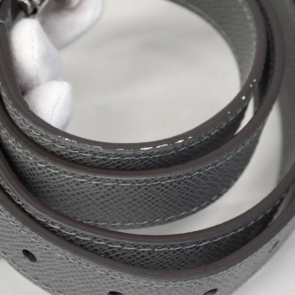 Louis Vuitton Business Bag Taiga Porte Documents Pdbpm Glacier — view 8