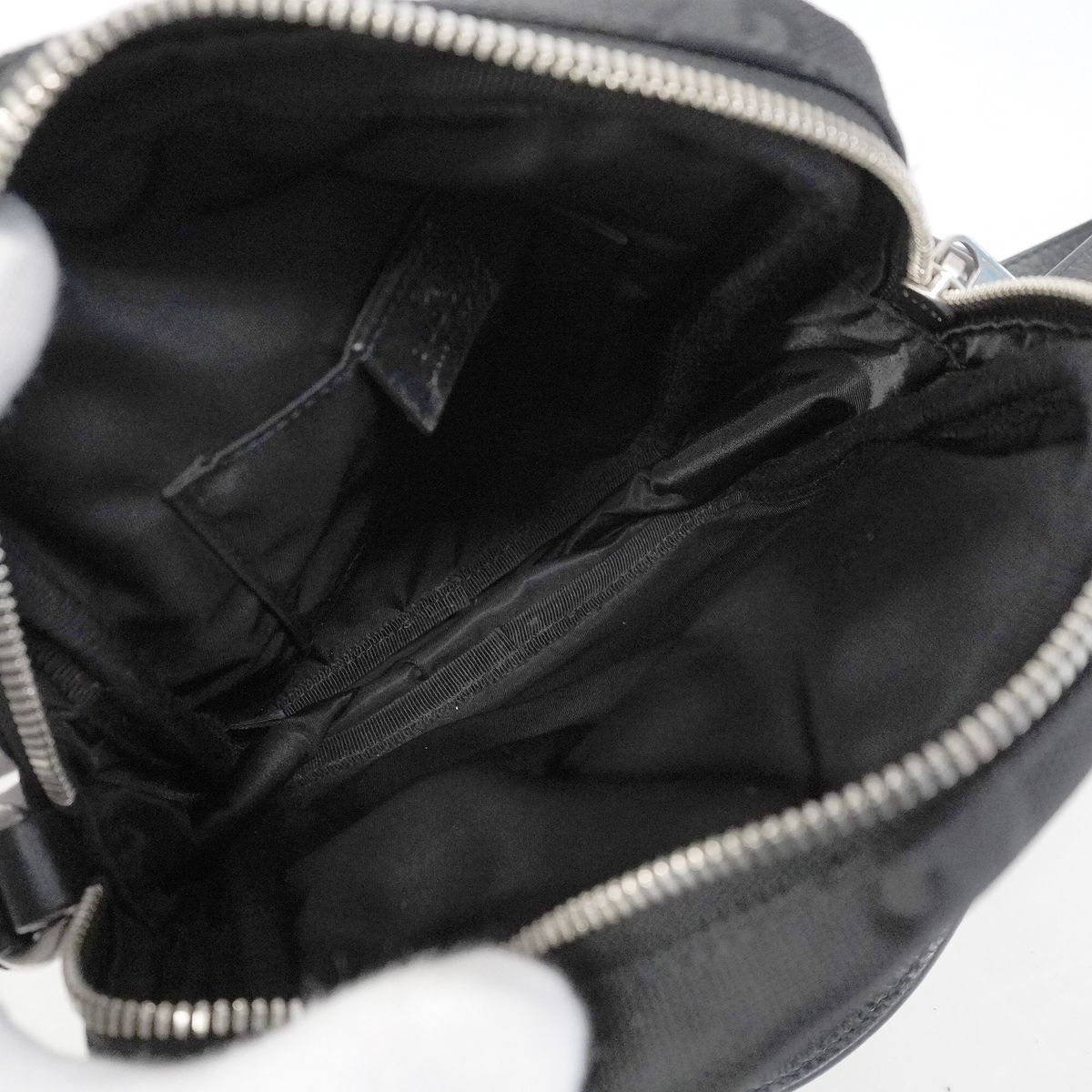 Gucci Handbag Off the Grid Nylon Black Silver 2-Way Bag — view 4