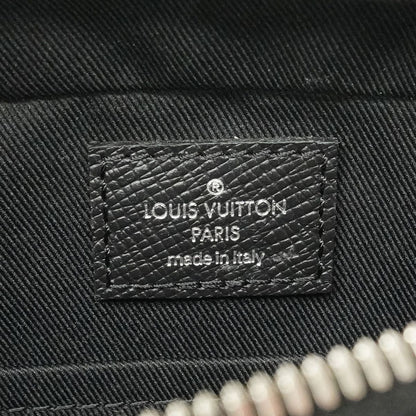Louis Vuitton Shoulder Bag Taiga Avenue Messenger Noir — view 5