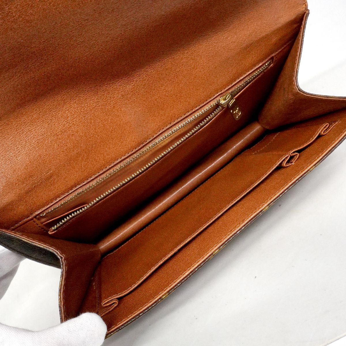 Louis Vuitton Clutch Monogram Pochette Dam PM Brown — view 4