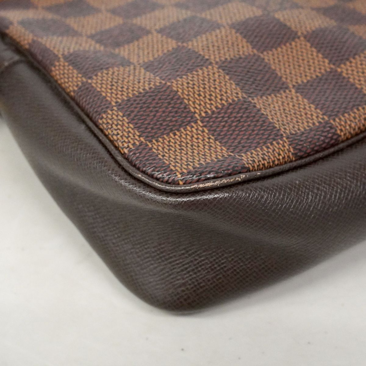 Louis Vuitton Pouch Damier Trousse Makeup Ebene — view 6