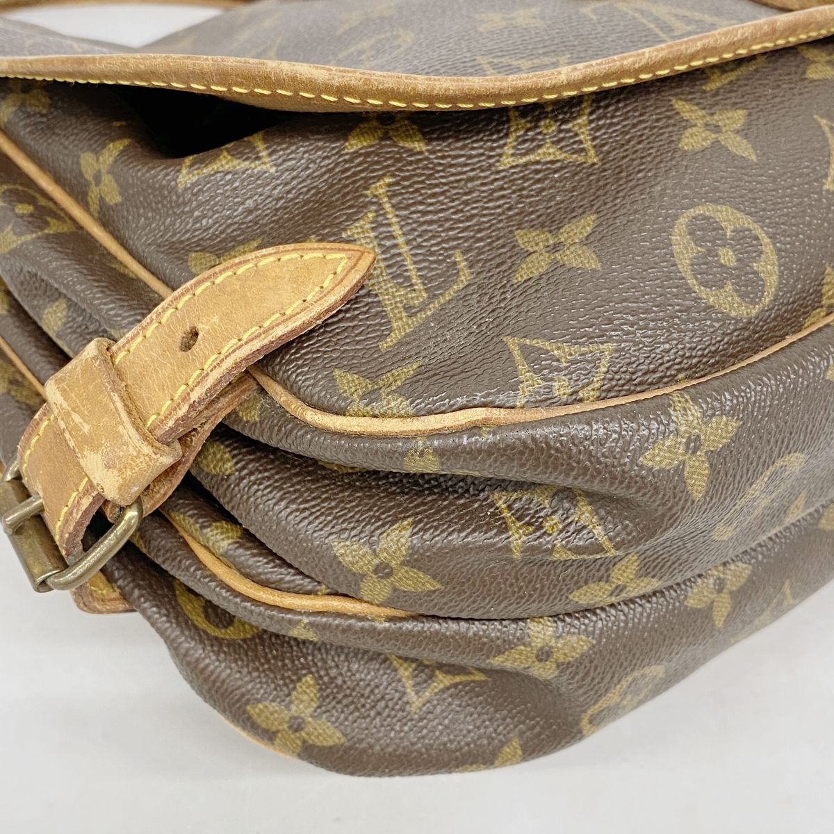 Louis Vuitton Shoulder Bag Monogram Saumur 30 Brown — view 7