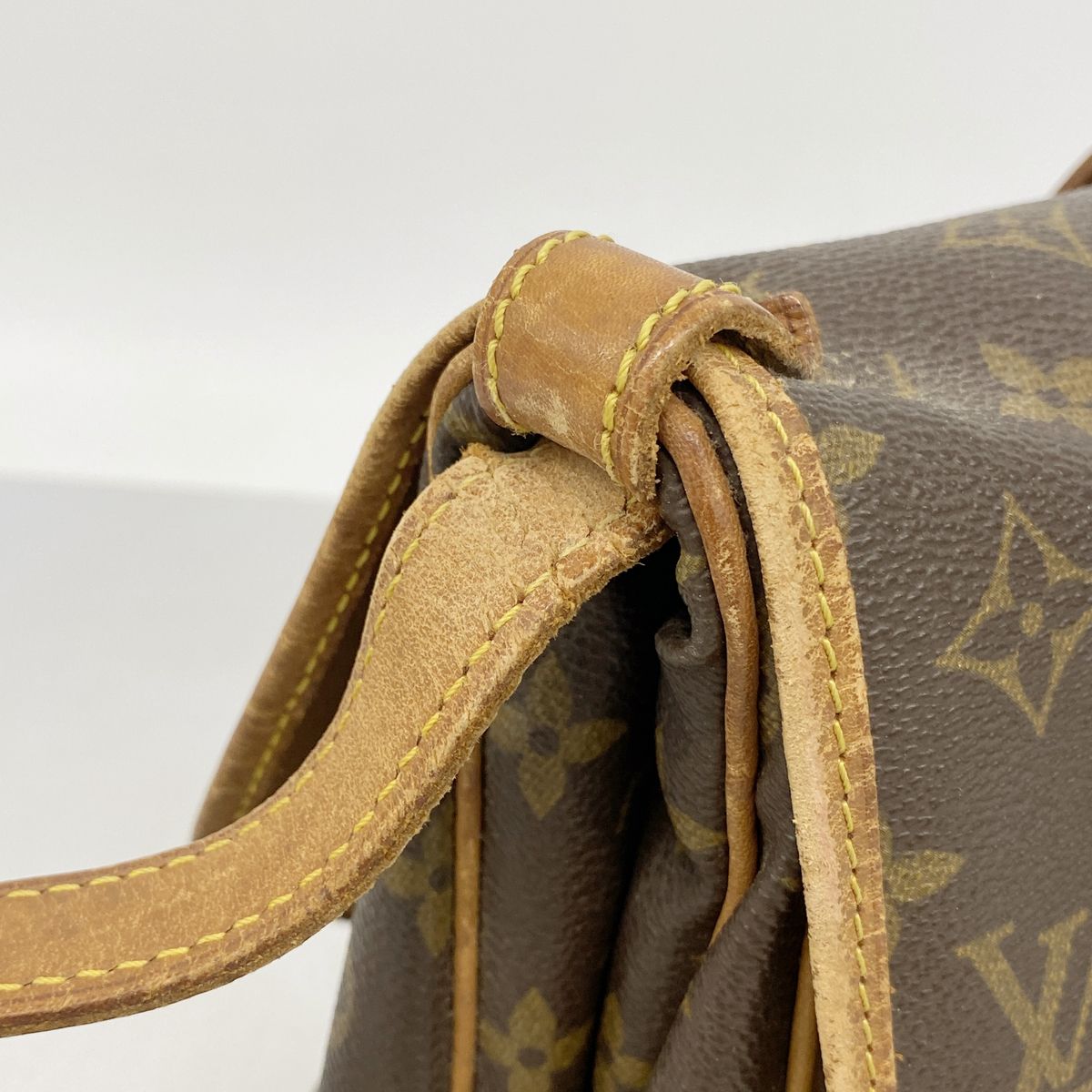 Louis Vuitton Shoulder Bag Monogram Saumur 30 Brown — view 8
