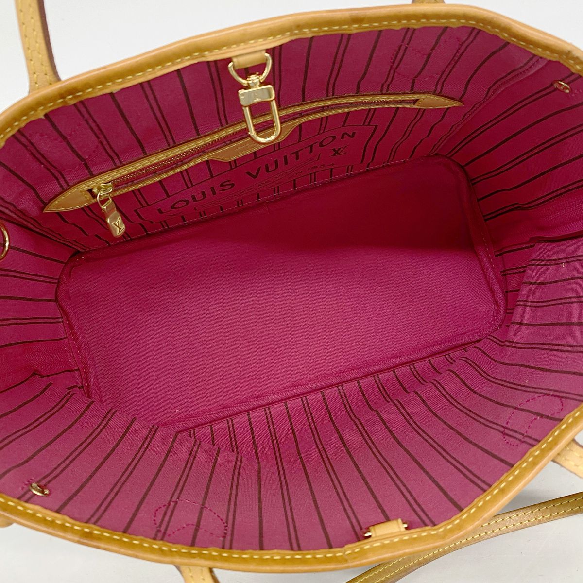 Louis Vuitton Tote Monogram Neverfull PM Pivoine — view 4