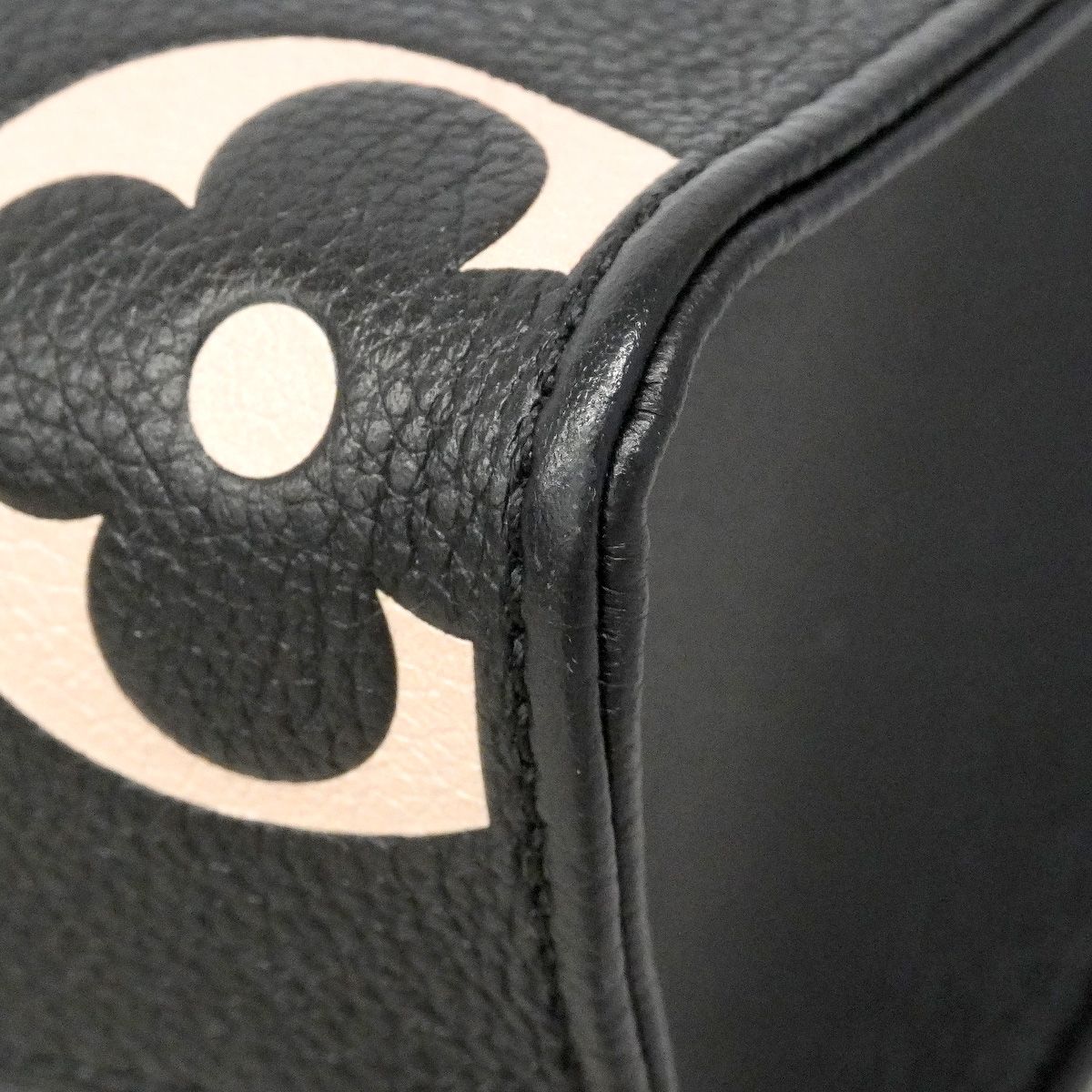 Louis Vuitton Handbag Monogram Empreinte Bicolor on the Go PM Black Beige 2-Way — view 6