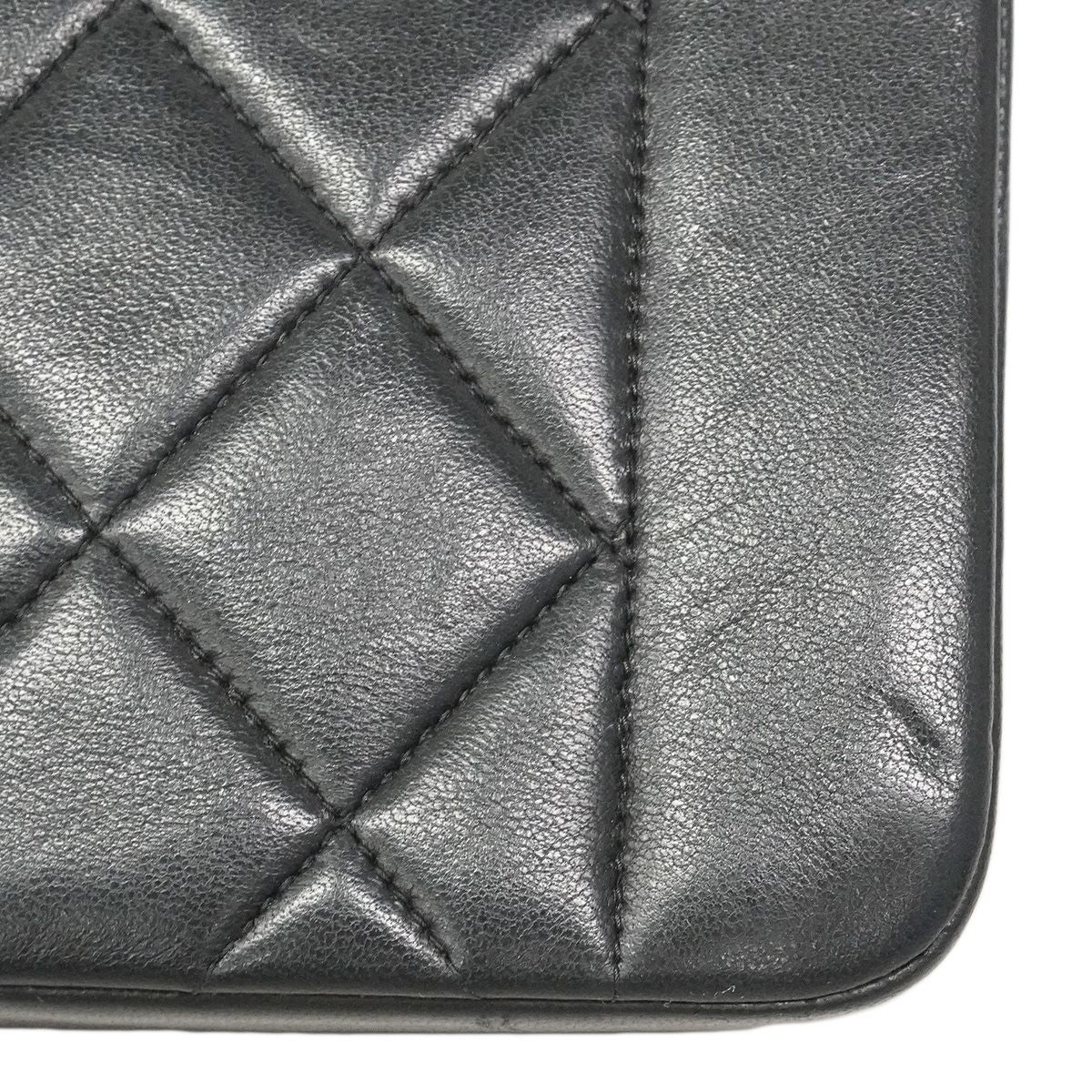 Chanel Shoulder Bag Diana Lambskin Black Gold — view 8
