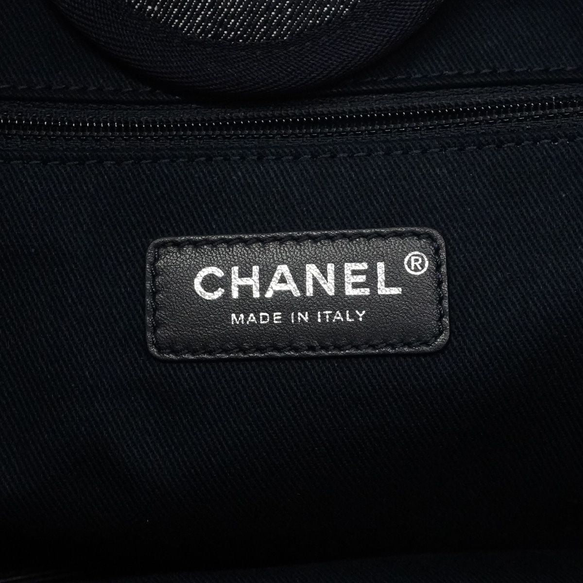 Chanel Chain Tote Deauville Denim Navy Silver 2-Way — view 5