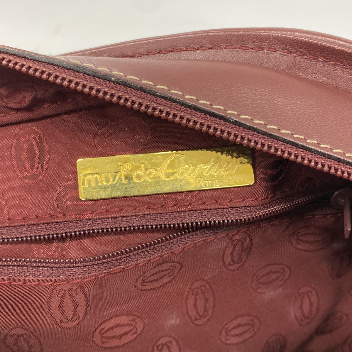 Cartier Handbag Must Leather Bordeaux Gold — view 5