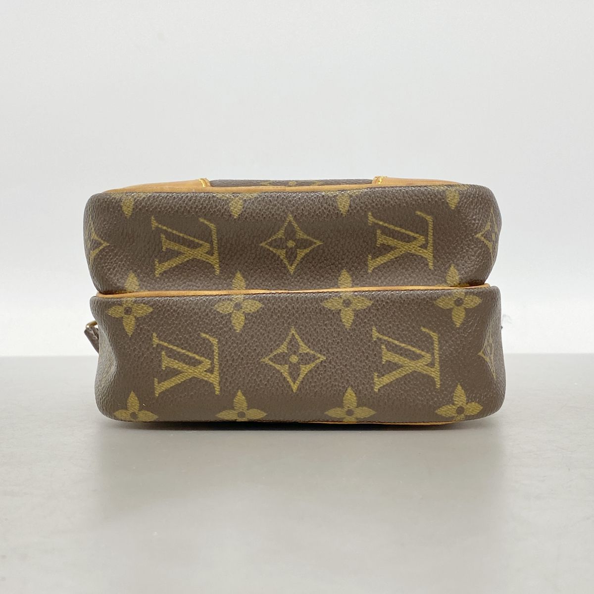 Louis Vuitton Shoulder Bag Monogram Amazon Brown — view 3