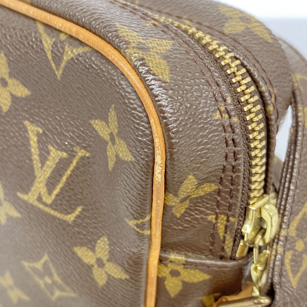Louis Vuitton Shoulder Bag Monogram Amazon Brown — view 7