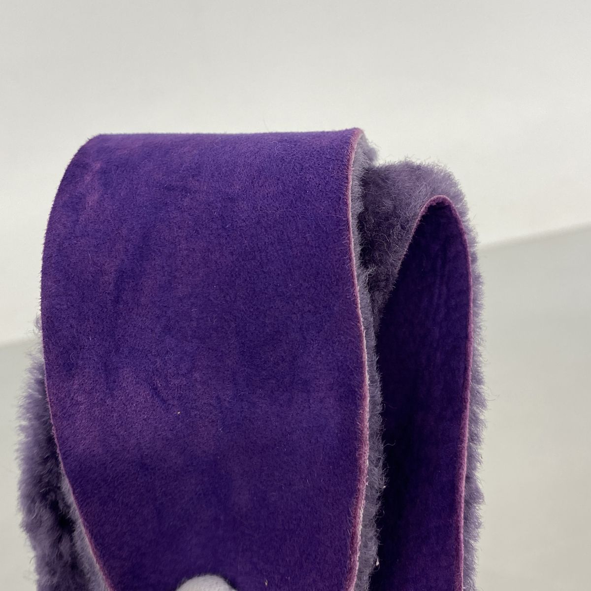 Chanel Shoulder Bag Shearling Purple Silver — view 7