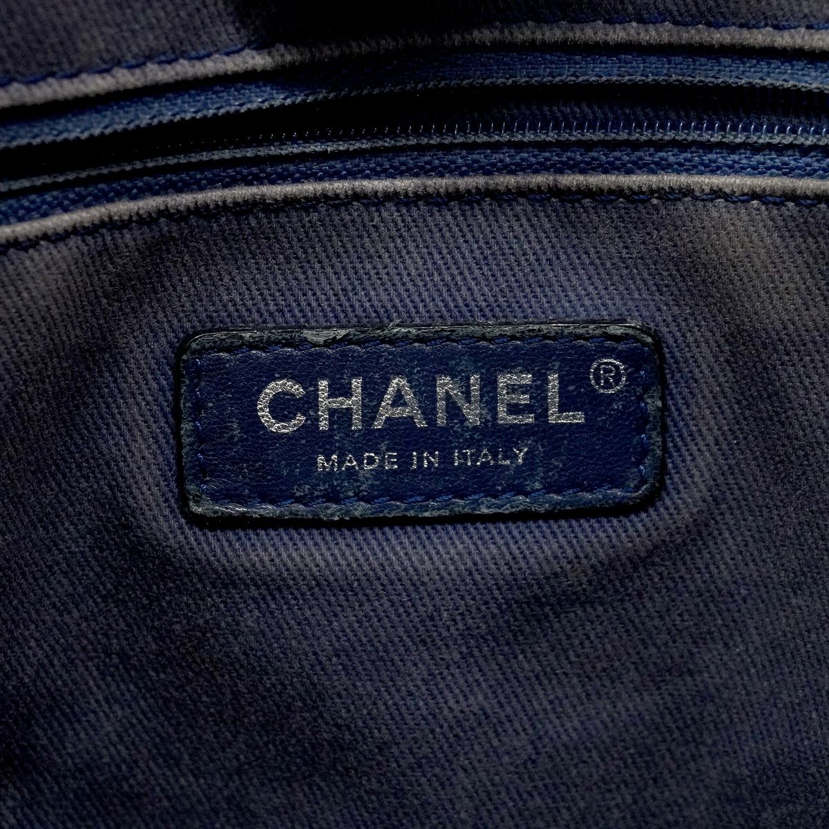 Chanel Chain Tote Deauville Tweed Navy Silver — view 5