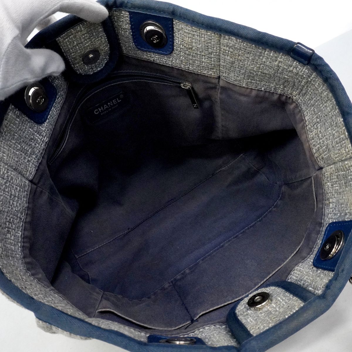 Chanel Chain Tote Deauville Tweed Navy Silver — view 4