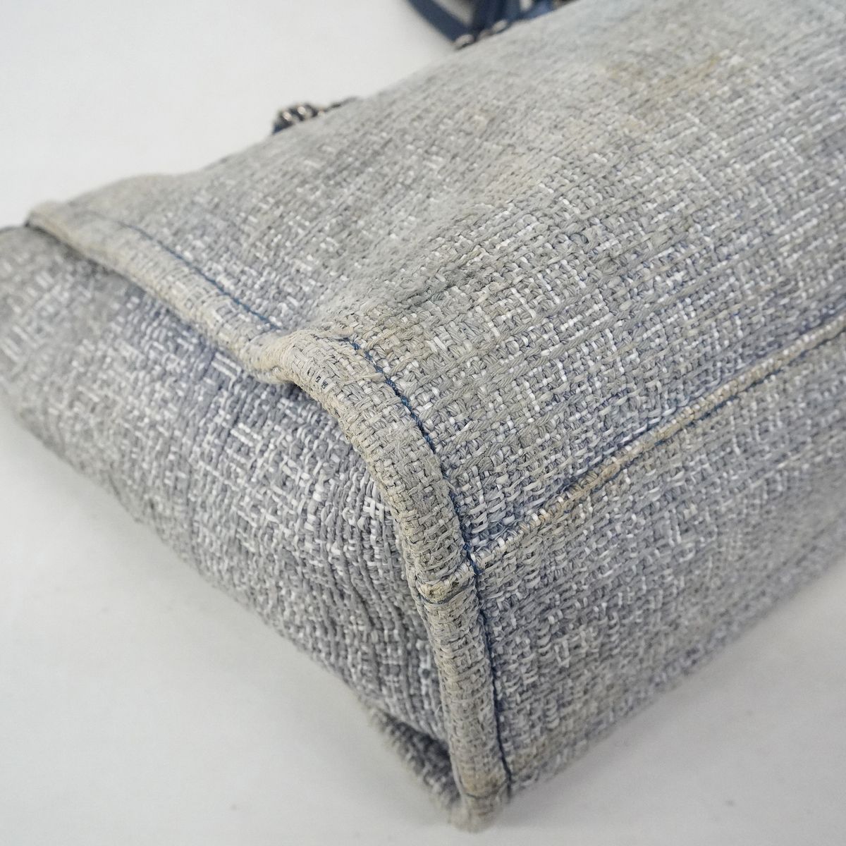 Chanel Chain Tote Deauville Tweed Navy Silver — view 6