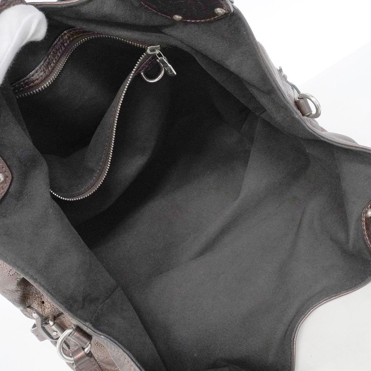 Louis Vuitton Tote Mahina L Mordre — view 4