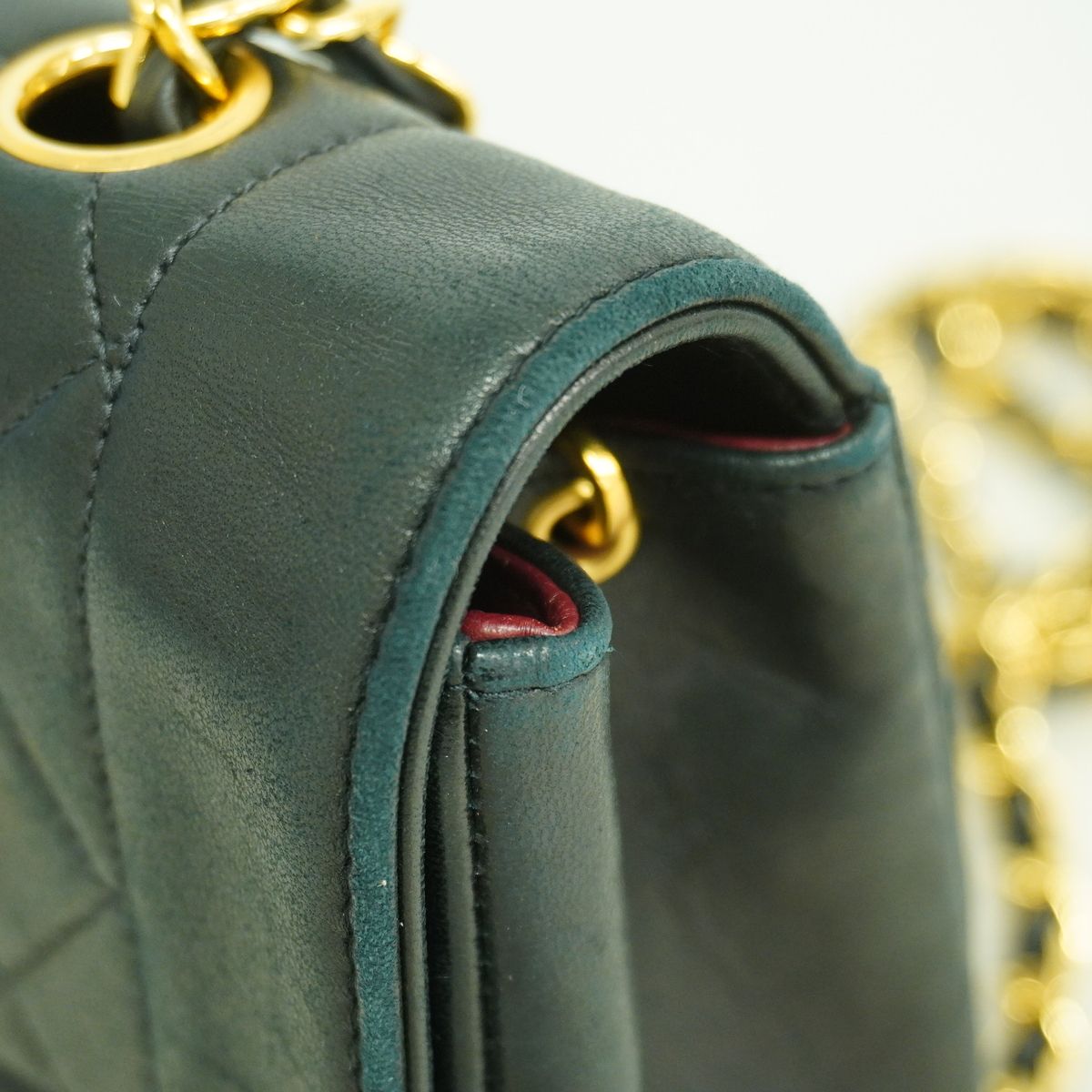 Chanel Shoulder Bag Diana Lambskin Black Gold — view 7
