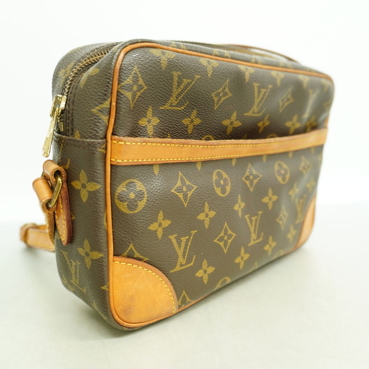 Louis Vuitton Shoulder Bag Monogram Trocadero 27 Brown — view 2
