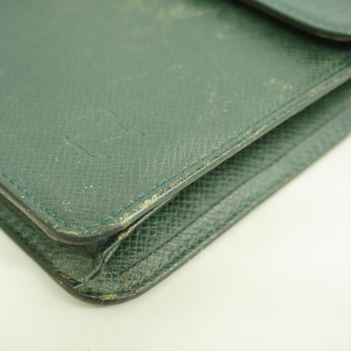 Louis Vuitton Clutch Taiga Pochette Clado Epi — view 6