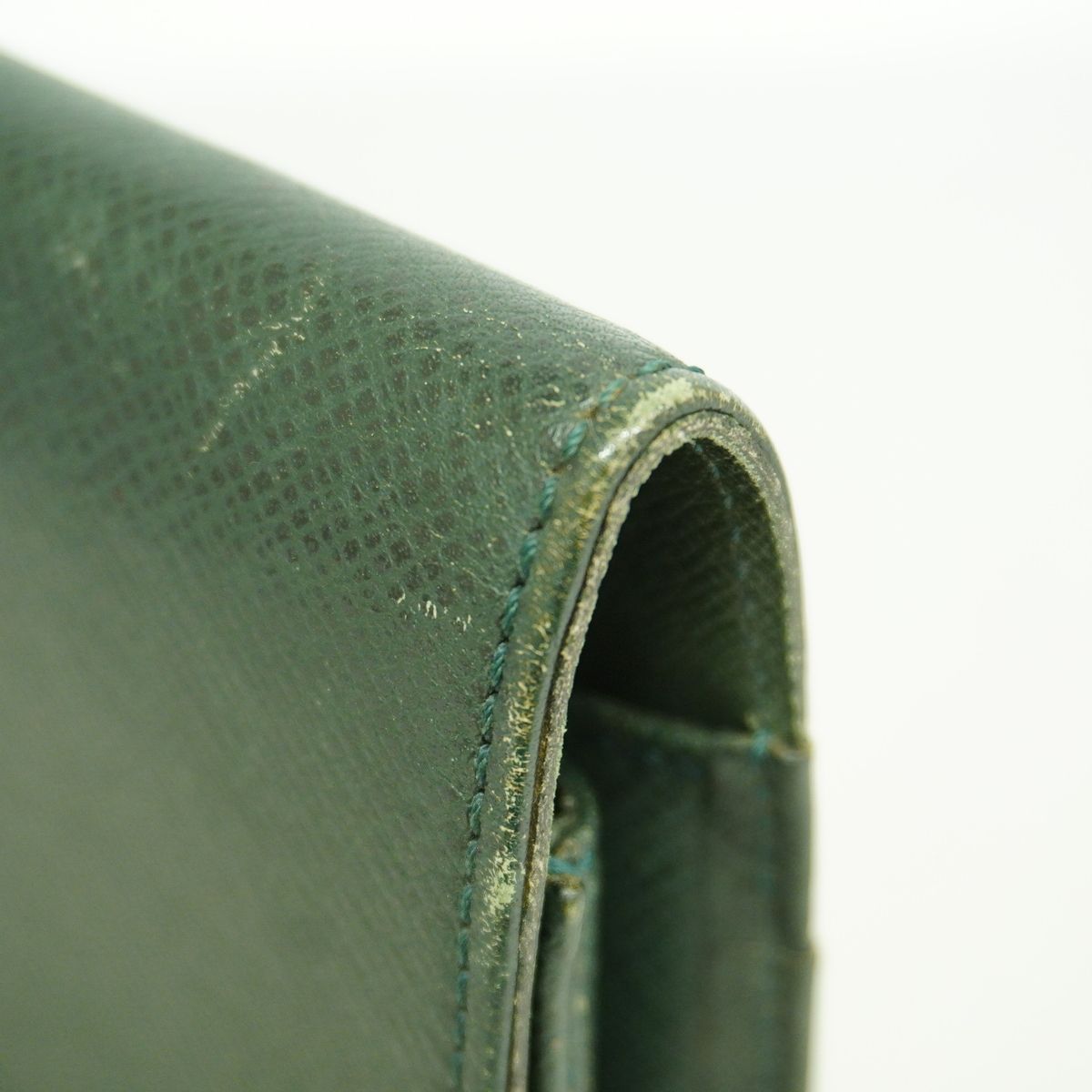 Louis Vuitton Clutch Taiga Pochette Clado Epi — view 8