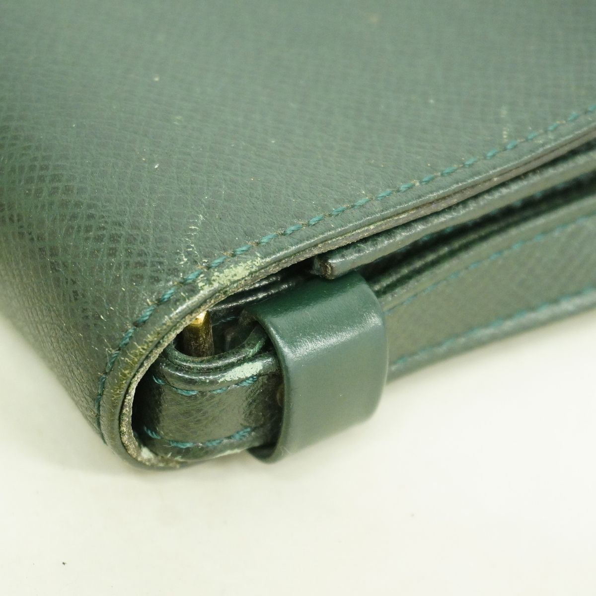 Louis Vuitton Clutch Taiga Pochette Clado Epi — view 7