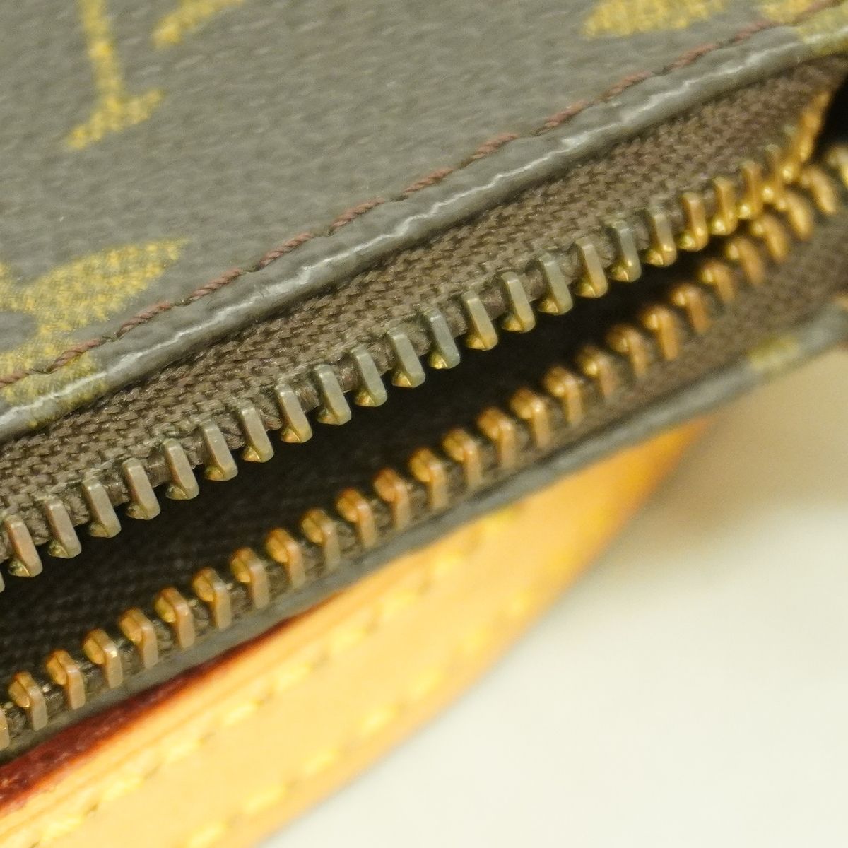 Louis Vuitton Shoulder Bag Monogram Pochette Accessoires Brown — view 8