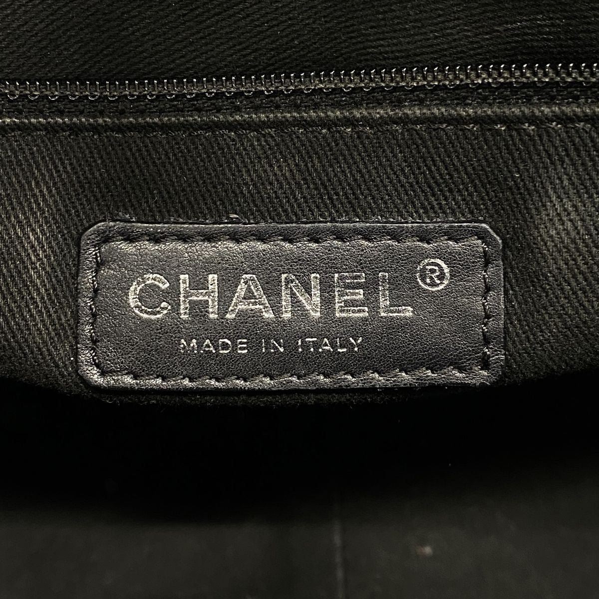 Chanel Chain Tote Quilted Caviar Leather Black Silver — view 5