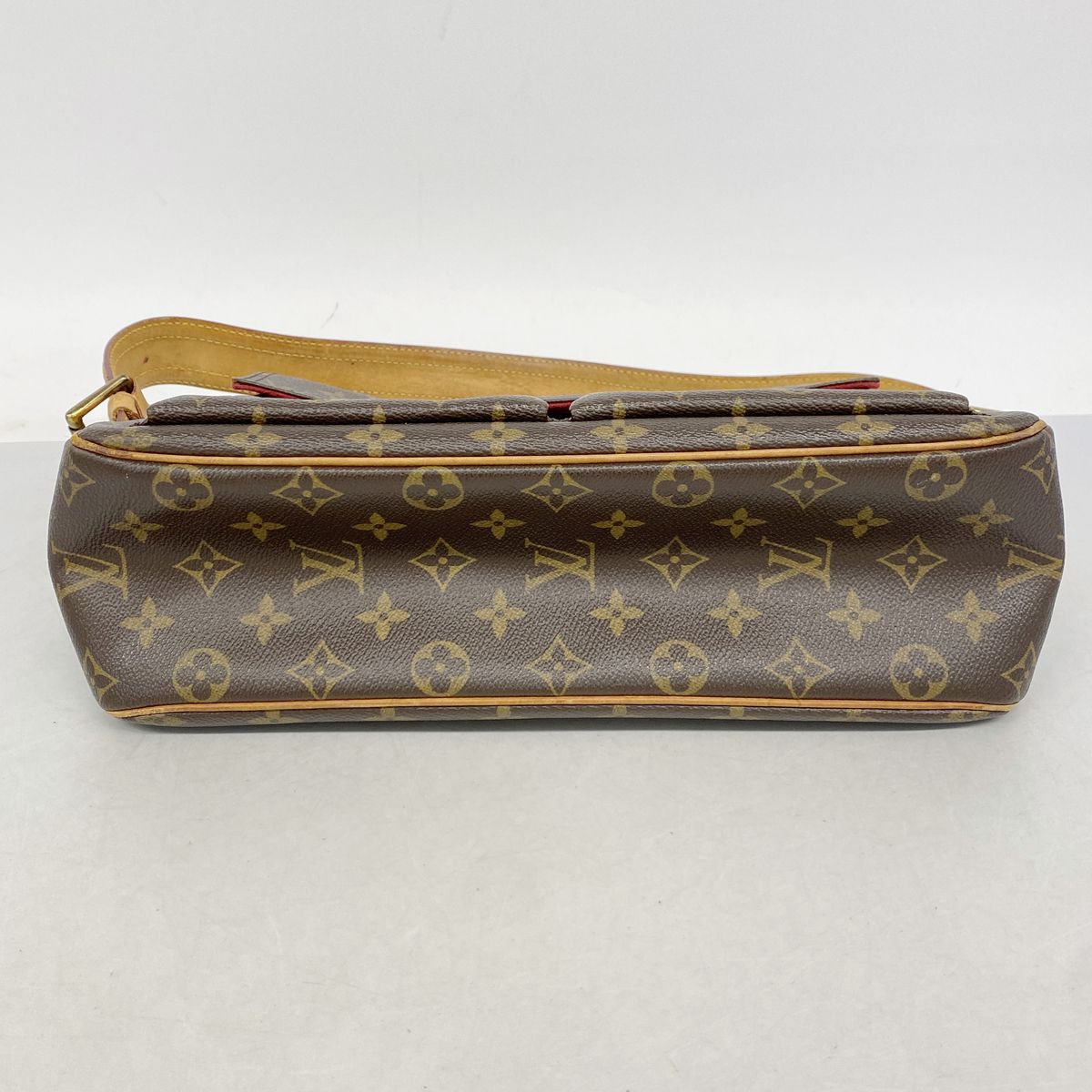 Louis Vuitton Shoulder Bag Monogram Viva-Cite GM Brown — view 3