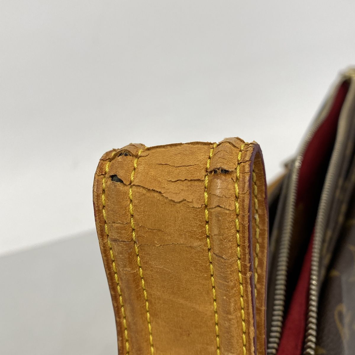 Louis Vuitton Shoulder Bag Monogram Viva-Cite GM Brown — view 6