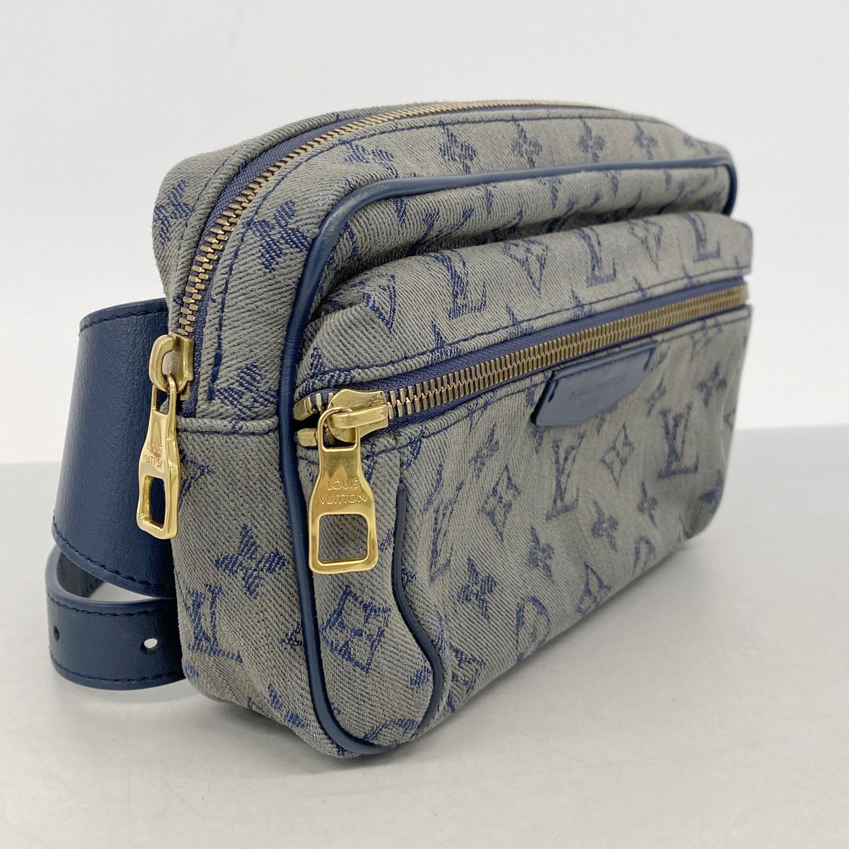 Louis Vuitton Belt Bag Monogram Denim Outdoor Navy — view 2