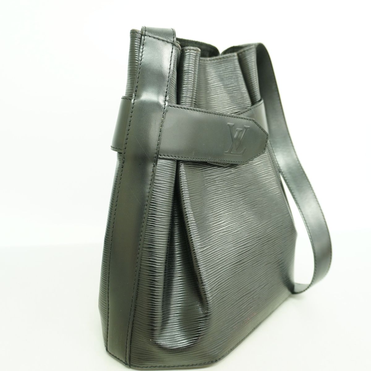 Louis Vuitton Shoulder Bag Epi Sac D'epaule PM Noir — view 2
